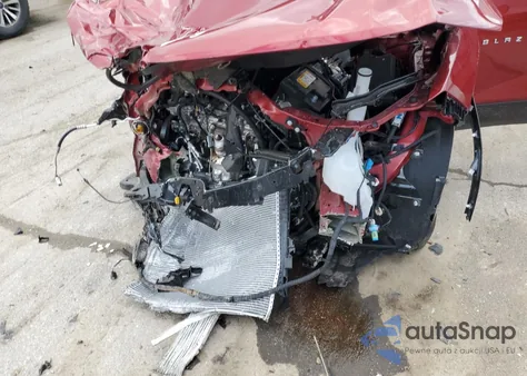 2025 Chevrolet Blazer 3Lt из США, поврежденный, VIN 3GNKBJRS6SS164983